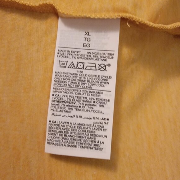 Yellow Old Navy Men's Beyond 4-Way Stretch Sleeveless T-Shirt - Picture 6 of 6